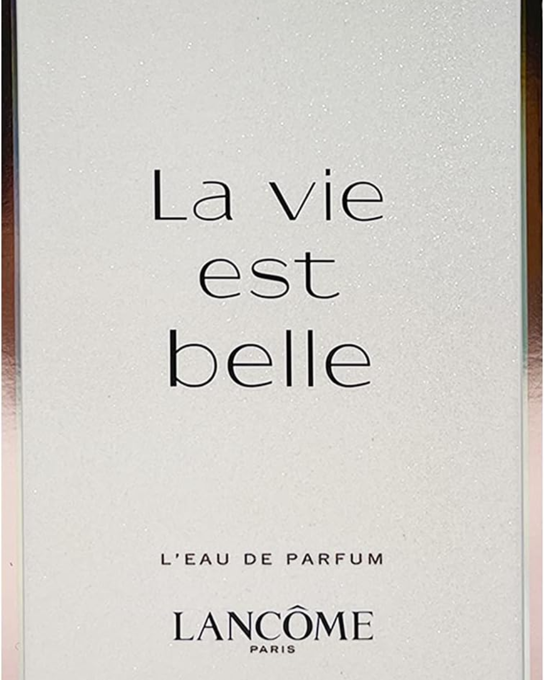 Lancôme La Vie Est Belle Eau de Parfum 100ml luxury women's fragrance bottle with elegant design and floral accents.